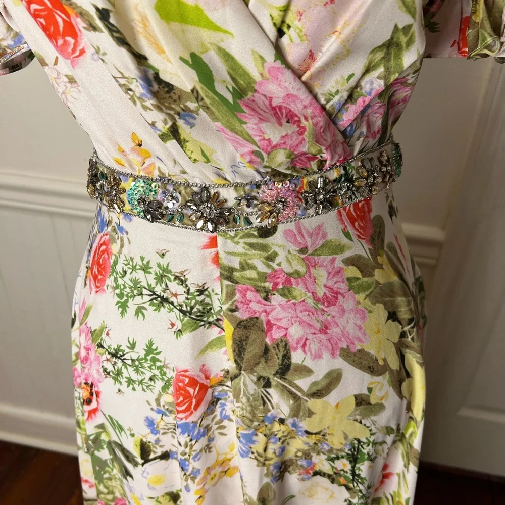 Mac Duggal Floral V-Neck‎ Gown #9079 size 4 - Picture 12 of 15